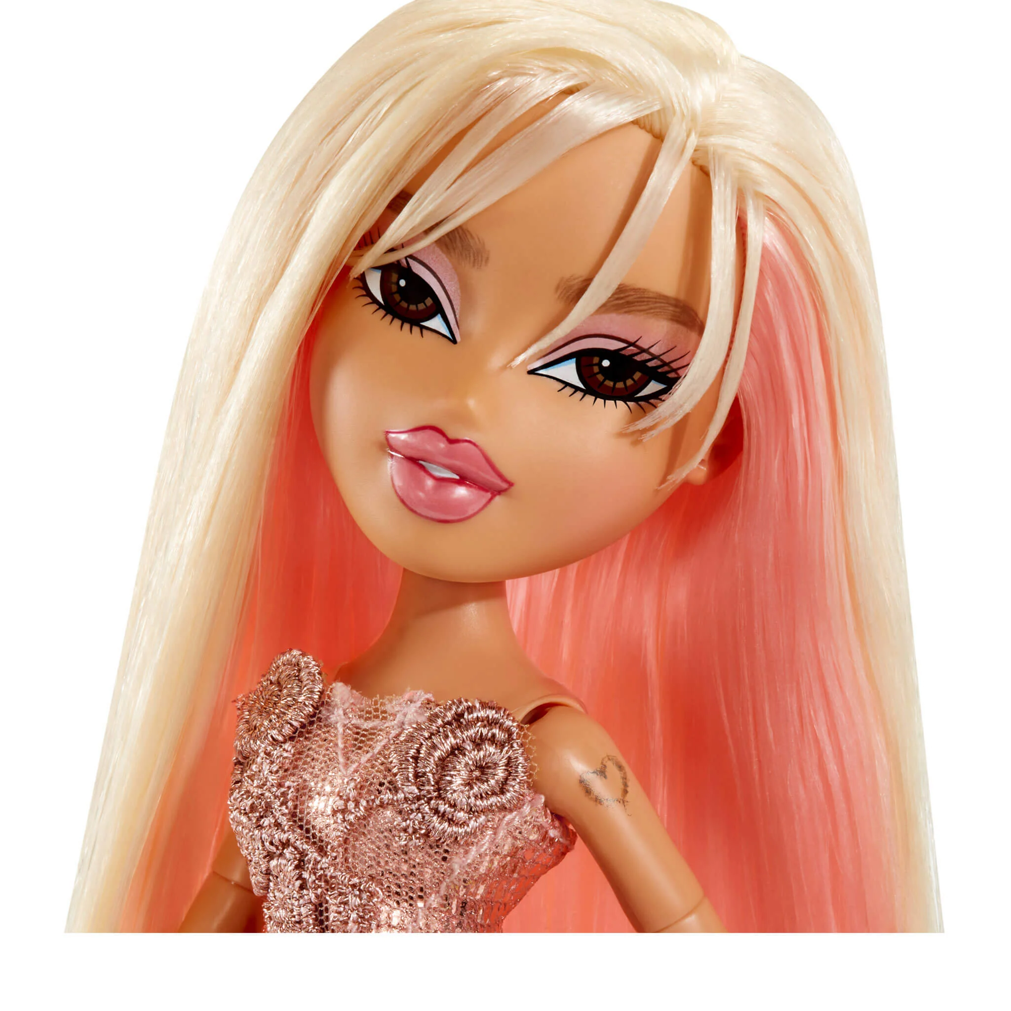 Bratz x Karol G Collector Doll - Image 4