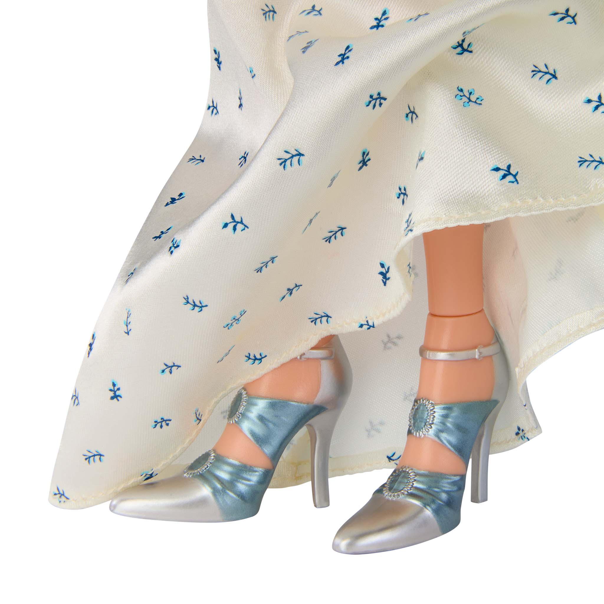 Bratz x Rodarte Collector Doll - Cloe - Image 5