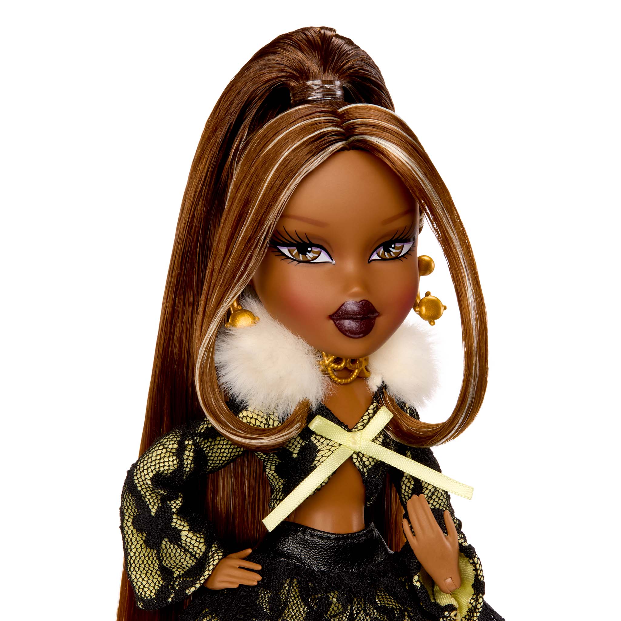 Bratz Stylin’ Birthdayz Doll - Sasha - Image 4